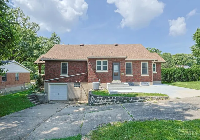 44th image of 3247 Autumn Ln, Green Twp, OH 45239 | MLS# 1882747