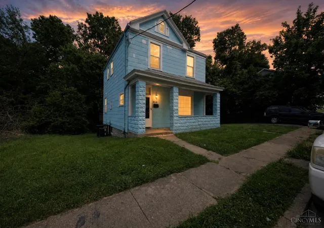 Homes for sale in Cincinnati, OH | 3118 Sunshine Ave, Cincinnati, OH 45211 | MLS# 1881687