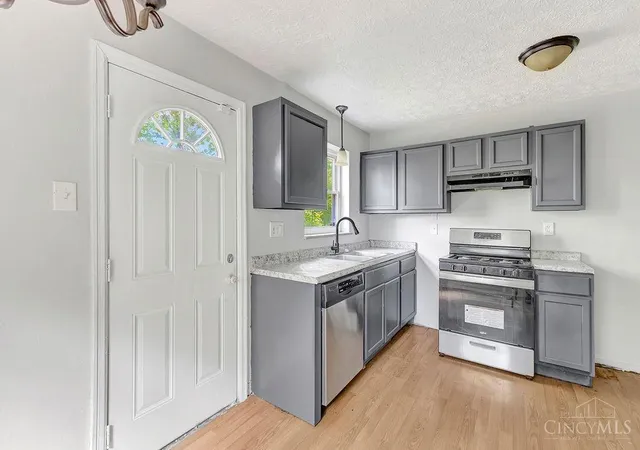 3rd image of 1401 Beech, Cincinnati, OH 45205 | MLS# 1882767
