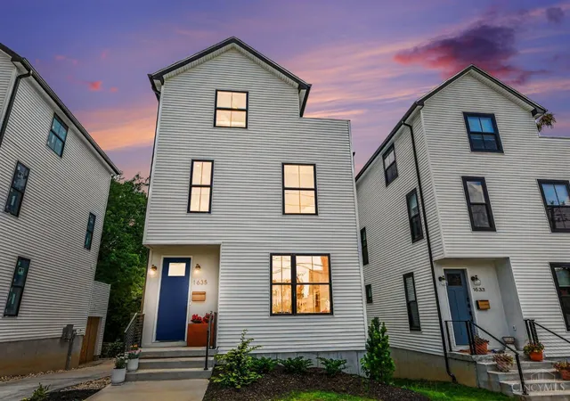 Homes for sale in Cincinnati, OH | 1635 Clayton St, Cincinnati, OH 45206 | MLS# 1882772