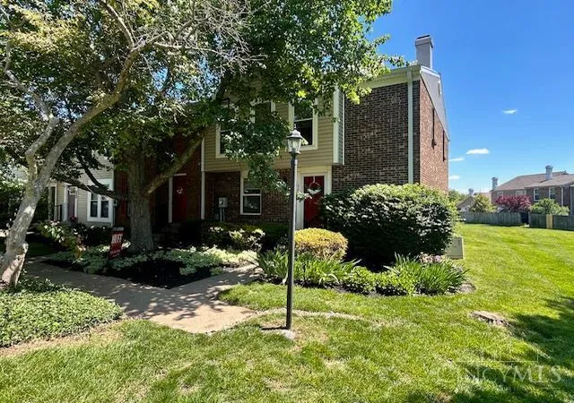 Homes for sale in Anderson Twp, OH | 965 Woodlyn Dr N, Anderson Twp, OH 45230 | MLS# 1882817