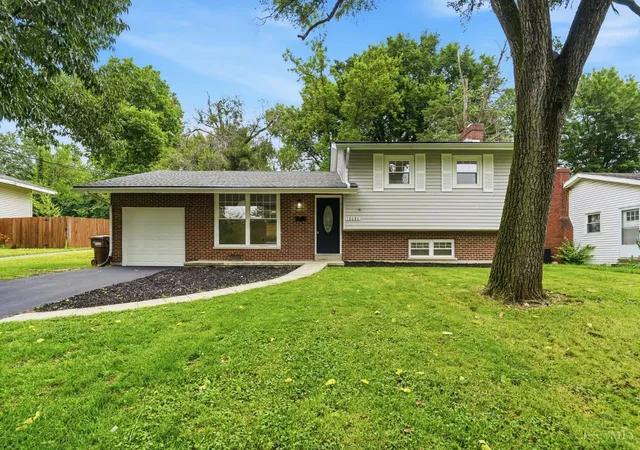 Homes for sale in Forest Park, OH | 10686 Chelmsford Rd, Forest Park, OH 45240 | MLS# 1882682