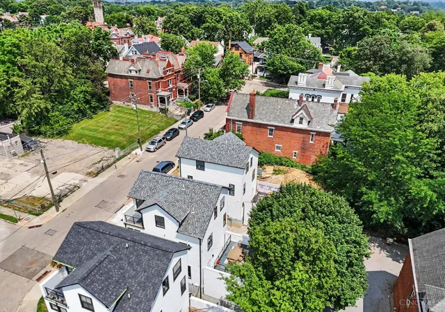 Homes for sale in Cincinnati, OH | 1637 Clayton St, Cincinnati, OH 45206 | MLS# 1882819