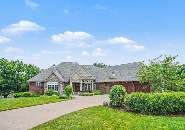 Photo 44 of Sale Pending at 1707 Laurel Glen Ct, Loveland, OH 45140 | MLS# 1882793 | Listing updated on 2026-09-13
