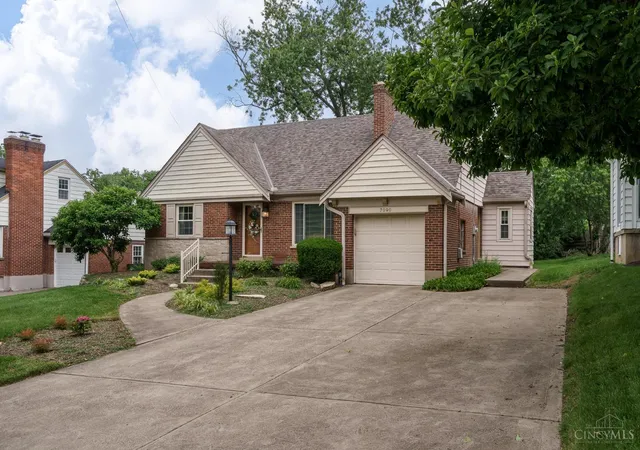Homes for sale in Sycamore Twp, OH | 7090 Euclid Ave, Sycamore Twp, OH 45243 | MLS# 1882405