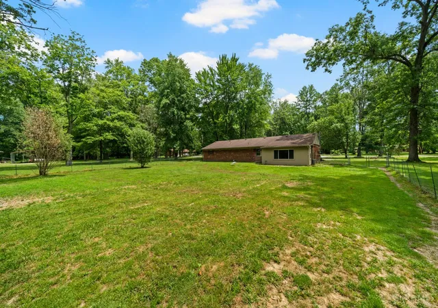 Homes for sale in Goshen Twp, OH | 304 Oakwood Ln, Goshen Twp, OH 45122 | MLS# 1882891