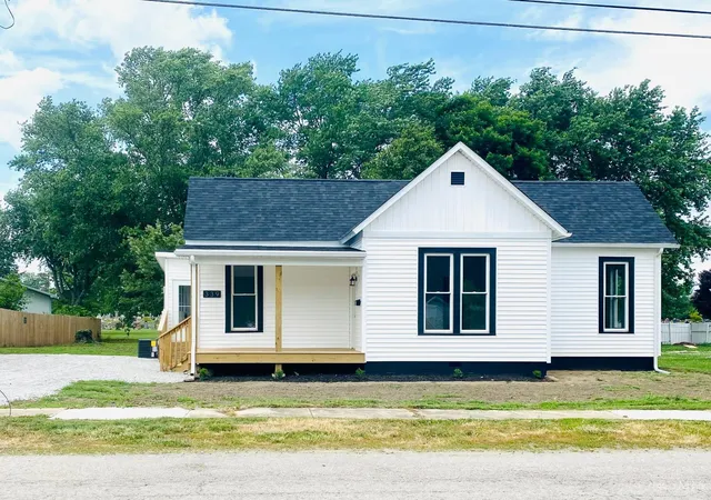 Homes for sale in Sabina, OH | 339 W Mound St, Sabina, OH 45169 | MLS# 1882880