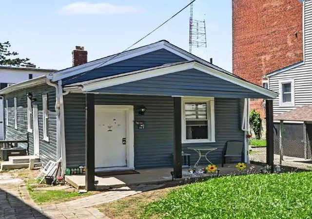 Homes for sale in Cincinnati, OH | 2331 May St, Cincinnati, OH 45206 | MLS# 1882464