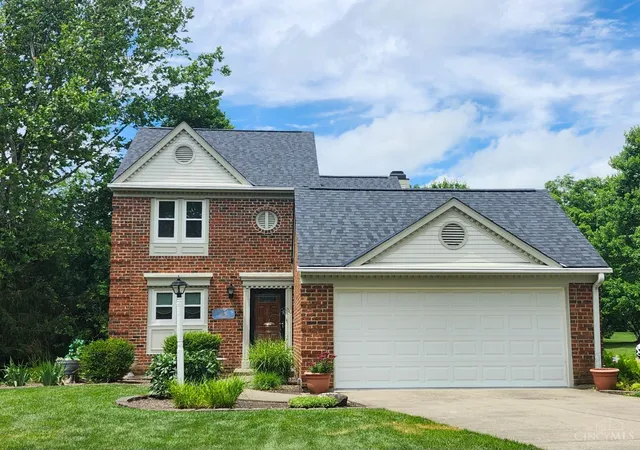 Homes for sale in Anderson Twp, OH | 1081 Oysterbay Dr, Anderson Twp, OH 45255 | MLS# 1882943