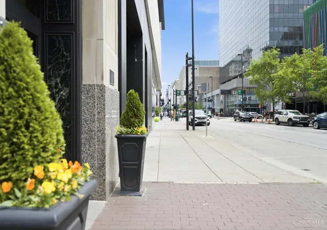 Homes for sale in Cincinnati, OH | 26 E Sixth St #702, Cincinnati, OH 45202 | MLS# 1882922