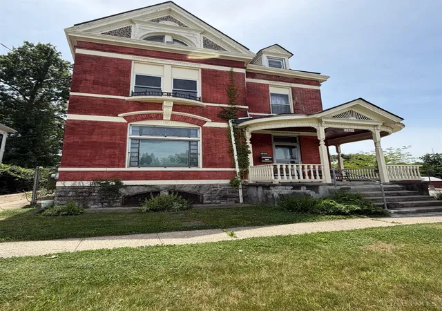 Homes for sale in Cincinnati, OH | 1363 Myrtle Ave, Cincinnati, OH 45206 | MLS# 1882760