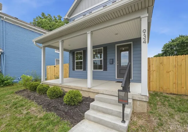 Homes for sale in Hamilton, OH | 934 East Ave, Hamilton, OH 45011 | MLS# 1882054