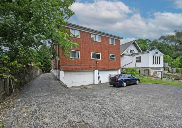 42nd image of 808 Schiff Ave, Cincinnati, OH 45205 | MLS# 1882843