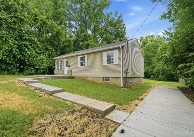 Homes for sale in Woodlawn, OH | 112 W Leslie Ave, Woodlawn, OH 45215 | MLS# 1882882