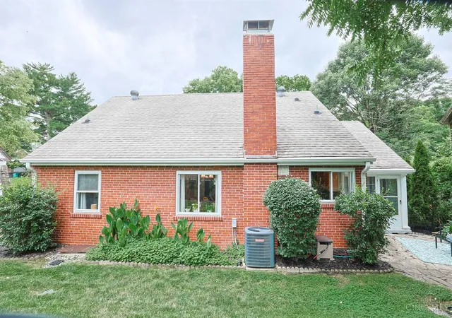 Homes for sale in Cincinnati, OH | 5042 Collinwood Pl, Cincinnati, OH 45227 | MLS# 1882901