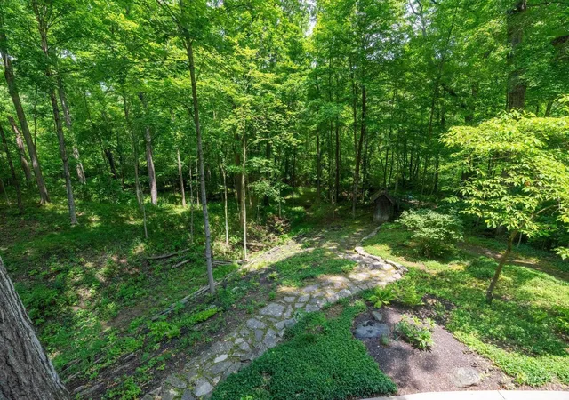 Homes for sale in Oxford, OH | 477 White Oak Dr, Oxford, OH 45056 | MLS# 1882092