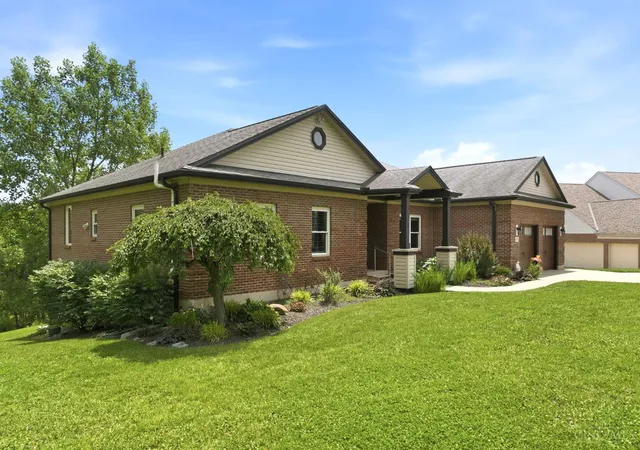 3rd image of 12196 Kilbride Dr, Cincinnati, OH 45251 | MLS# 1883034