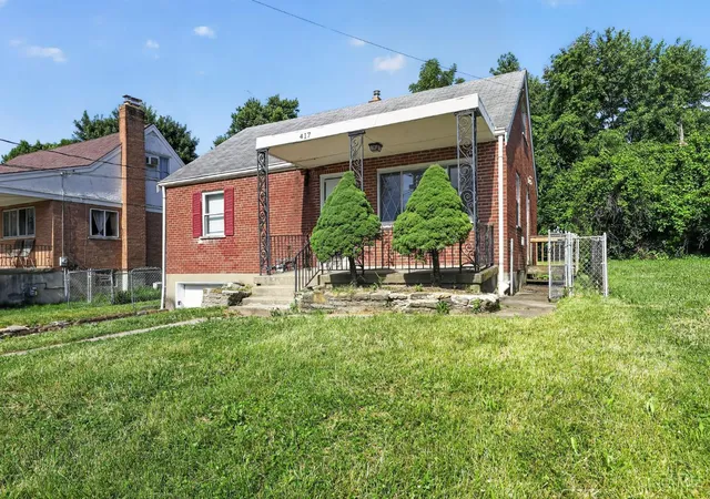 Homes for sale in Delhi Twp, OH | 417 Elm St, Delhi Twp, OH 45238 | MLS# 1880782