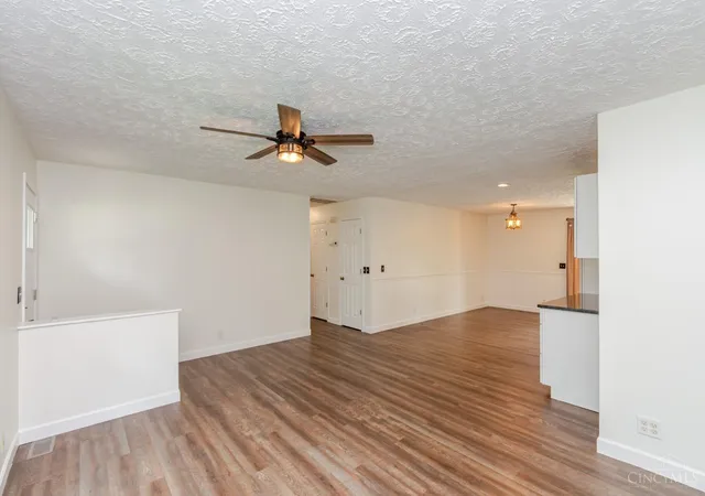 Homes for sale in Springboro, OH | 20 Timberwood Trl, Springboro, OH 45066 | MLS# 1882344