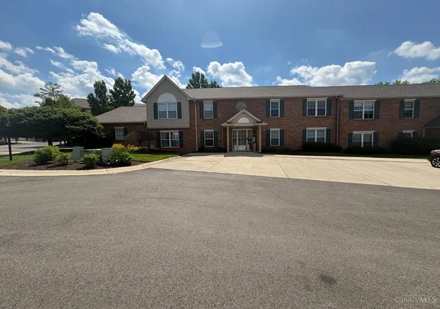 Homes for sale in Colerain Twp, OH | 3701 W Galbraith Rd #52, Colerain Twp, OH 45247 | MLS# 1882932