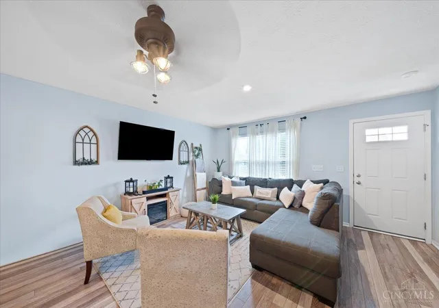 5th image of 114 Junction Pt, New Richmond, OH 45157 | MLS# 1883061