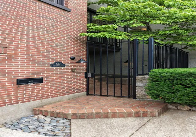 Homes for sale in Cincinnati, OH | 510 Corporation Aly, Cincinnati, OH 45202 | MLS# 1882820
