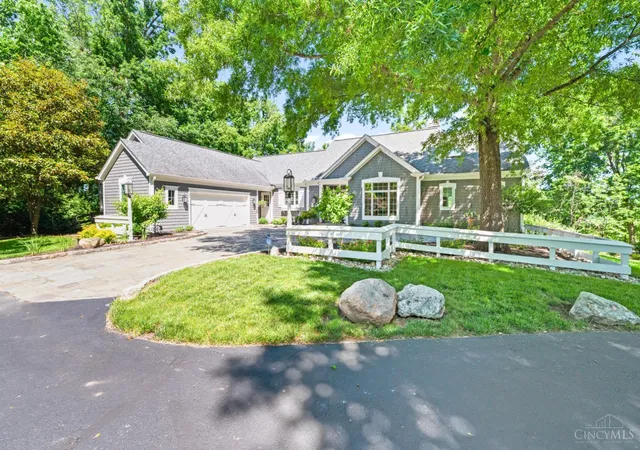 Homes for sale in Milford, OH | 890 Wallace Ave, Milford, OH 45150 | MLS# 1881675