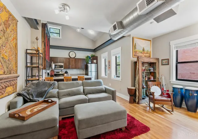5th image of 1406 Republic St, Cincinnati, OH 45202
