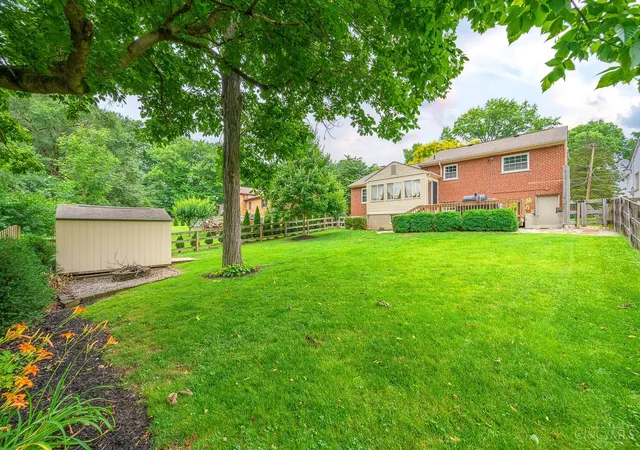 Homes for sale in Anderson Twp, OH | 919 Rosetree Ln, Anderson Twp, OH 45230 | MLS# 1883075