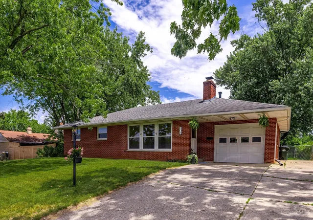 Homes for sale in Miamisburg, OH | 206 Lawrence Ave, Miamisburg, OH 45342 | MLS# 1883088