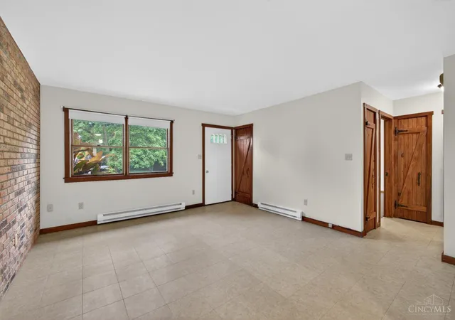 4th image of 619 Light St, Felicity, OH 45120