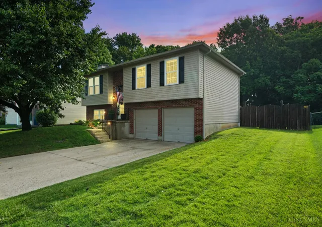 Homes for sale in Harrison, OH | 117 Deerview Ct, Harrison, OH 45030 | MLS# 1883119