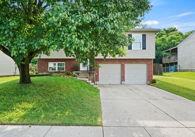 Homes for sale in Harrison, OH | 117 Deerview Ct, Harrison, OH 45030 | MLS# 1883119