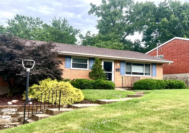 Homes for sale in Delhi Twp, OH | 5876 Fourson Dr, Delhi Twp, OH 45233 | MLS# 1883118