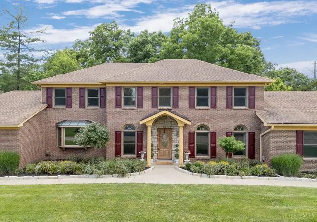 Homes for sale in Symmes Twp, OH | 9943 Huntersrun Ln, Symmes Twp, OH 45242 | MLS# 1882378
