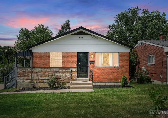 Homes for sale in Colerain Twp, OH | 2576 Banning Rd, Colerain Twp, OH 45239 | MLS# 1883157
