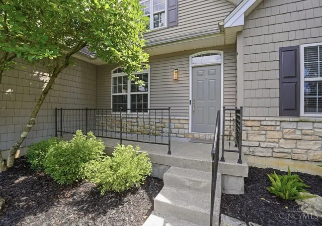 Homes for sale in Anderson Twp, OH | 7579 Delas Cvs, Anderson Twp, OH 45244 | MLS# 1883183