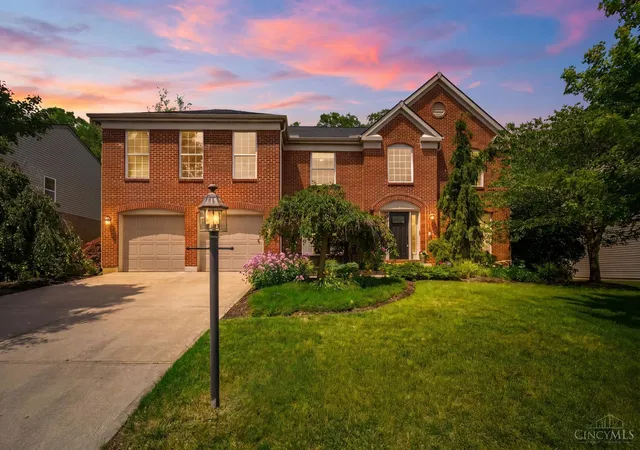 Homes for sale in Springboro, OH | 110 Trevor, Springboro, OH 45066 | MLS# 1883132