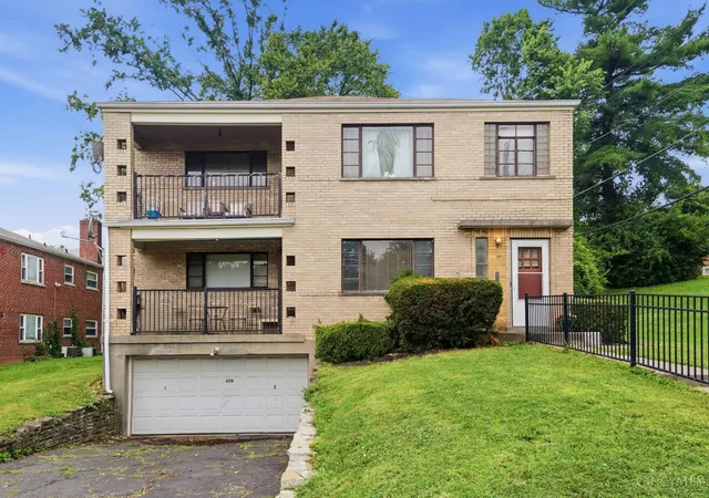 Homes for sale in Cincinnati, OH | 6211 Paddock Rd, Cincinnati, OH 45216 | MLS# 1882065