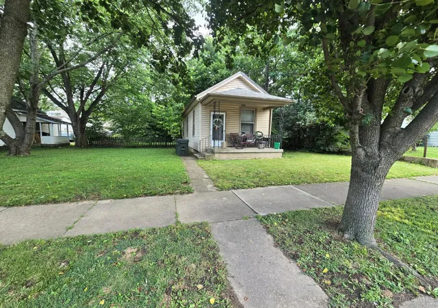 Homes for sale in Hamilton, OH | 985 Kahn Ave, Hamilton, OH 45011 | MLS# 1883245