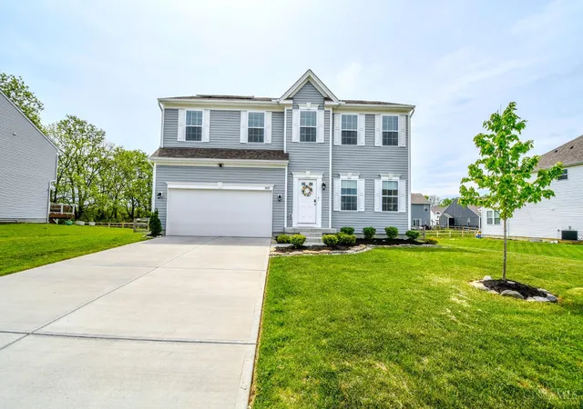 Homes for sale in Franklin Twp, OH | 3009 Doe Dr, Franklin Twp, OH 45005 | MLS# 1883256
