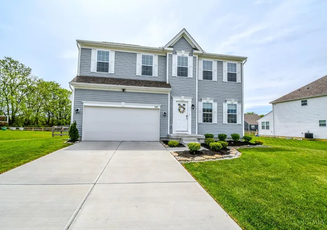Homes for sale in Franklin Twp, OH | 3009 Doe Dr, Franklin Twp, OH 45005 | MLS# 1883256