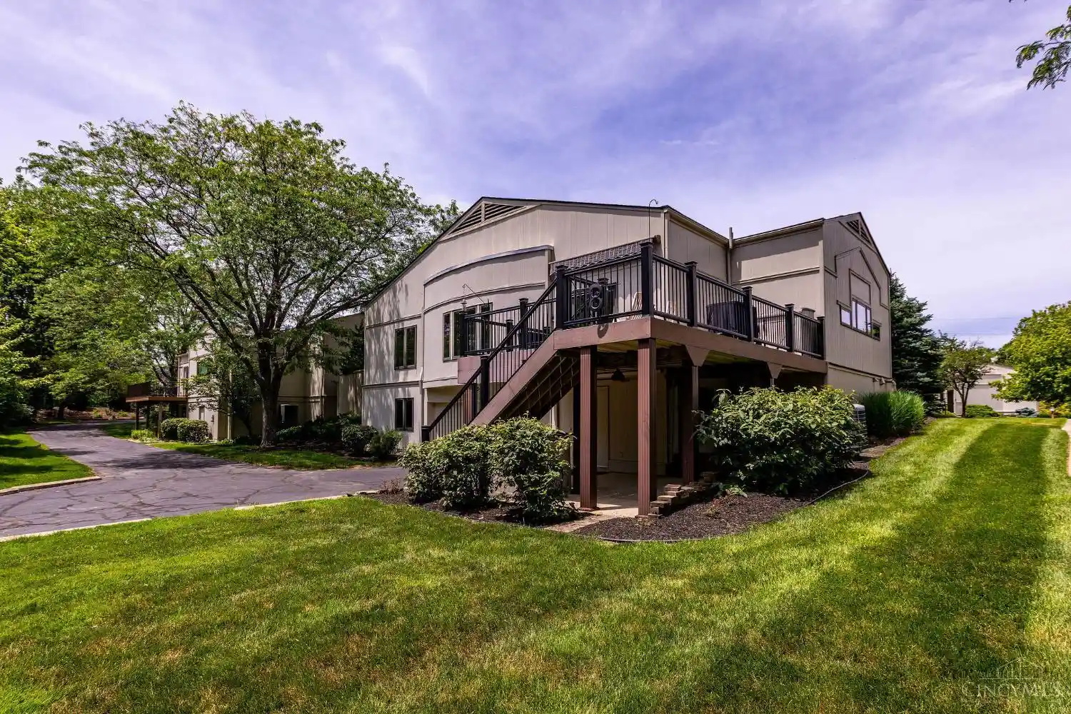 Listing Photo 1 - Condo for sale in 6 Chestnut Hl located at 6 Chestnut Hl, Oxford, OH 45056 - Unit 6 Chestnut Hl
