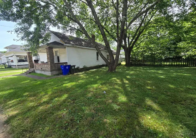 Homes for sale in Hamilton, OH | 995 Kahn Ave, Hamilton, OH 45011 | MLS# 1883264