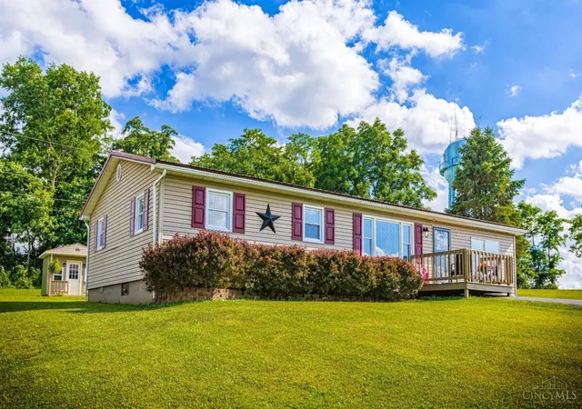Homes for sale in West Union, OH | 127 Tower Dr, West Union, OH 45693 | MLS# 1883125