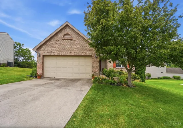Homes for sale in Lebanon, OH | 1108 Lake Knoll Ct, Lebanon, OH 45036 | MLS# 1883200