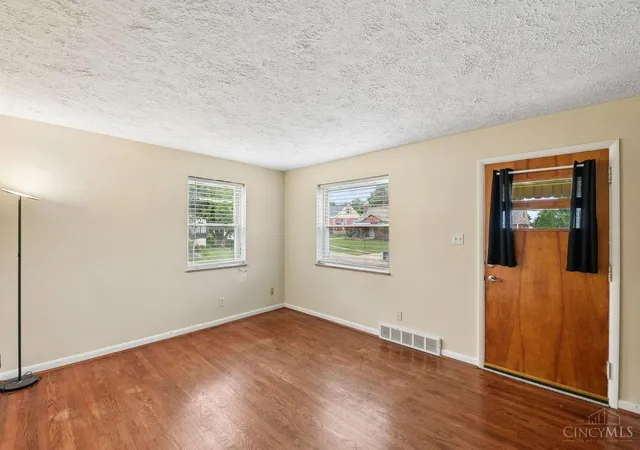 Homes for sale in Sycamore Twp, OH | 8546 Darnell Ave, Sycamore Twp, OH 45236 | MLS# 1883263