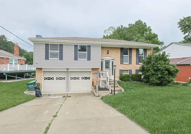Homes for sale in Colerain Twp, OH | 3184 March Ter, Colerain Twp, OH 45239 | MLS# 1883328