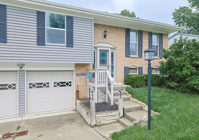 Homes for sale in Colerain Twp, OH | 3184 March Ter, Colerain Twp, OH 45239 | MLS# 1883328