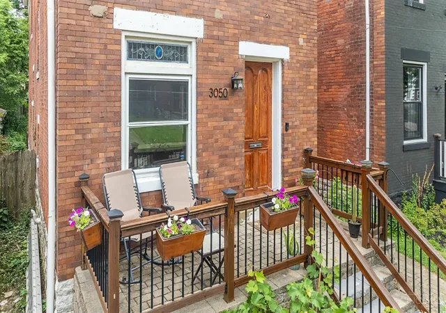 Homes for sale in Cincinnati, OH | 3050 Cleinview Ave, Cincinnati, OH 45206 | MLS# 1883214